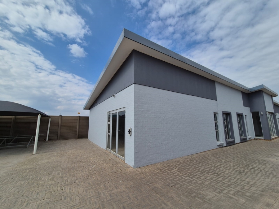 To Let Commercial Property for Rent in Vaalpark Free State